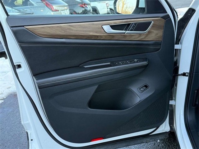 Used 2024 Volkswagen Atlas SE image 8