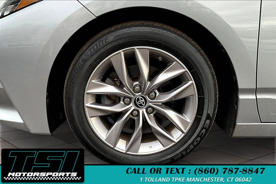 Used 2019 Toyota Avalon XLE FWD image 9