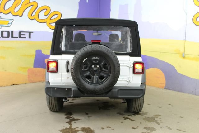 Used 2024 Jeep Wrangler Sport AWD/4WD image 7