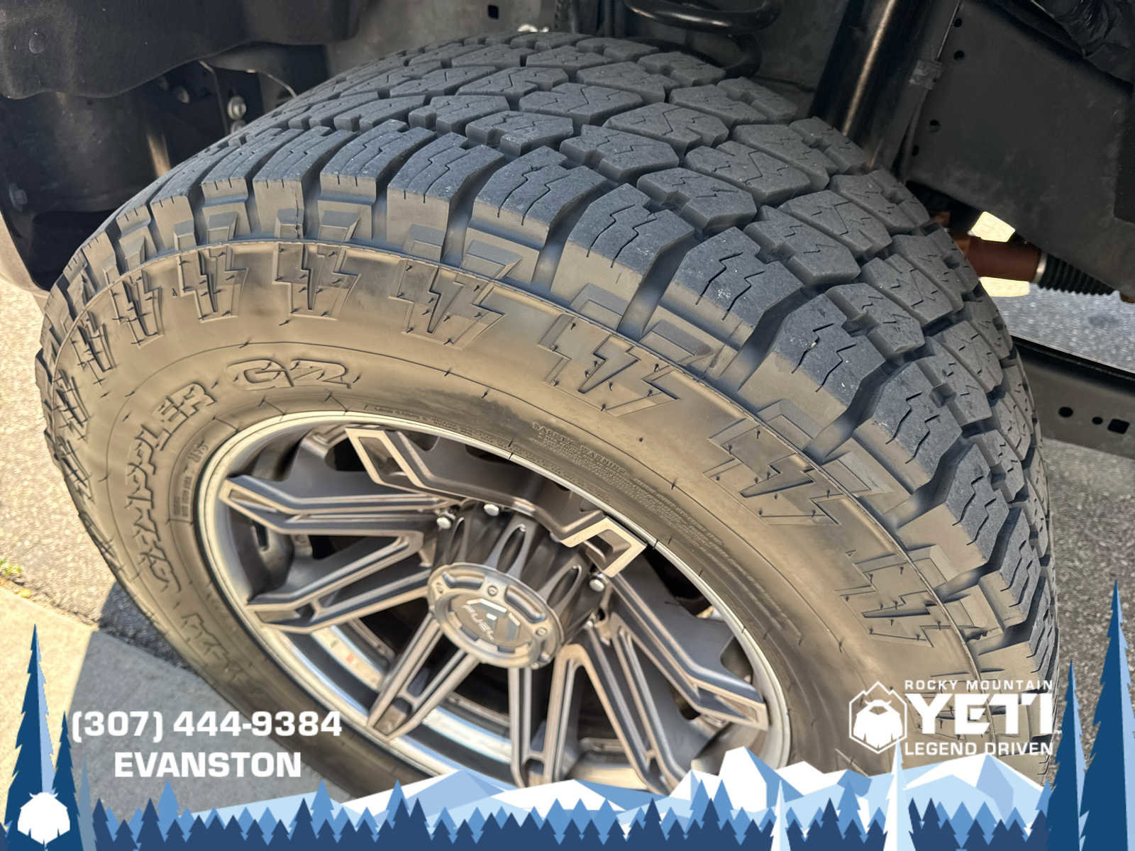 Used 2024 Ford F350 Lariat w/ Sport Appearance Package image 25