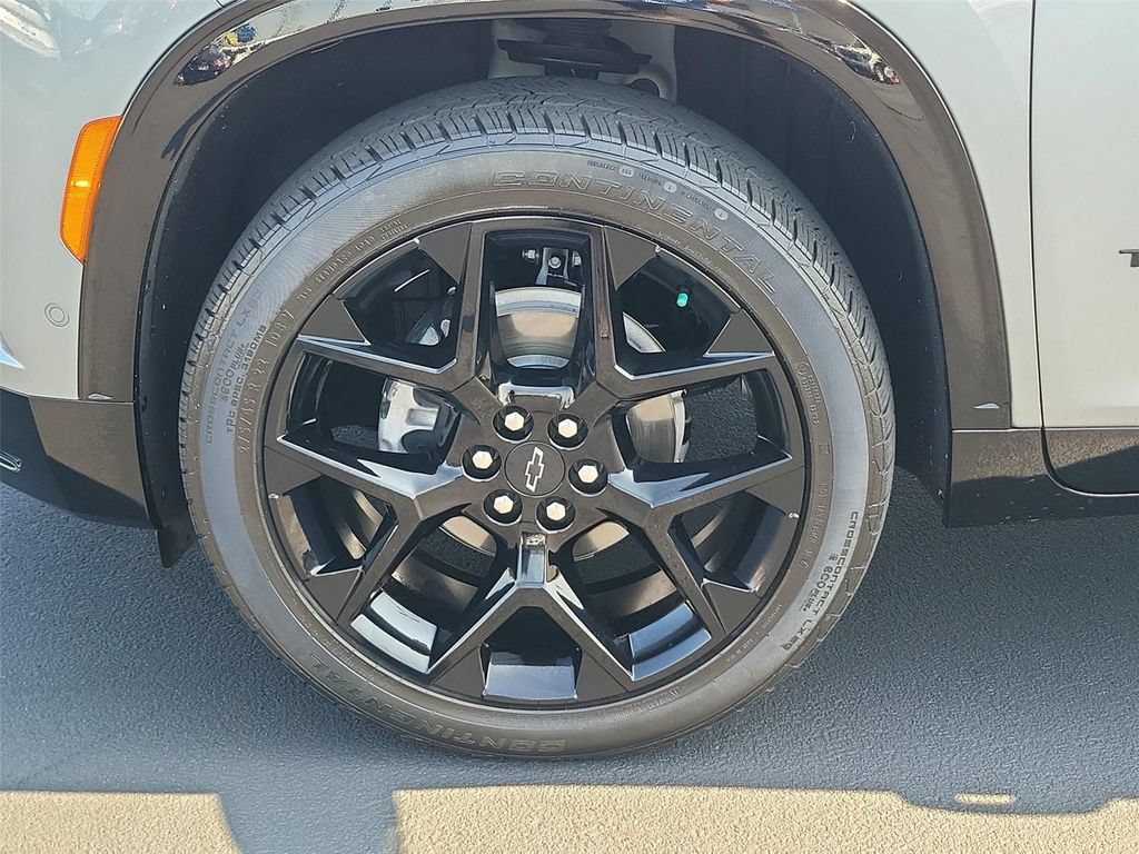 Certified 2024 Chevrolet Traverse RS w/ LPO, Floor Liner Package FWD image 26