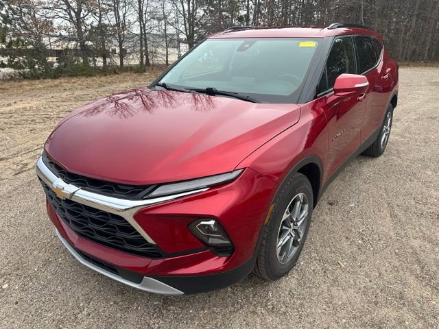 Used 2023 Chevrolet Blazer LT AWD/4WD image 3