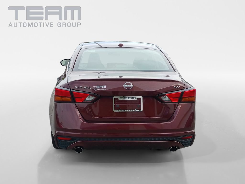 Used 2024 Nissan Altima 2.5 SV w/ SV Premium Package FWD image 6