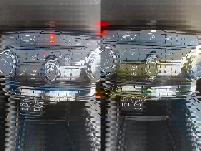 Used 2024 Dodge Durango GT image 24