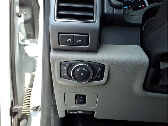 Used 2019 Ford F250 XLT w/ XLT Premium Package AWD/4WD image 18