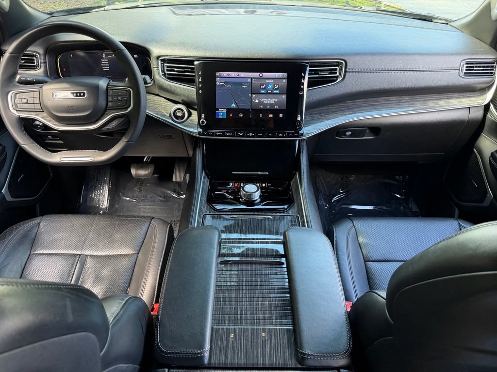 Used 2022 Jeep Wagoneer Series II AWD/4WD image 43