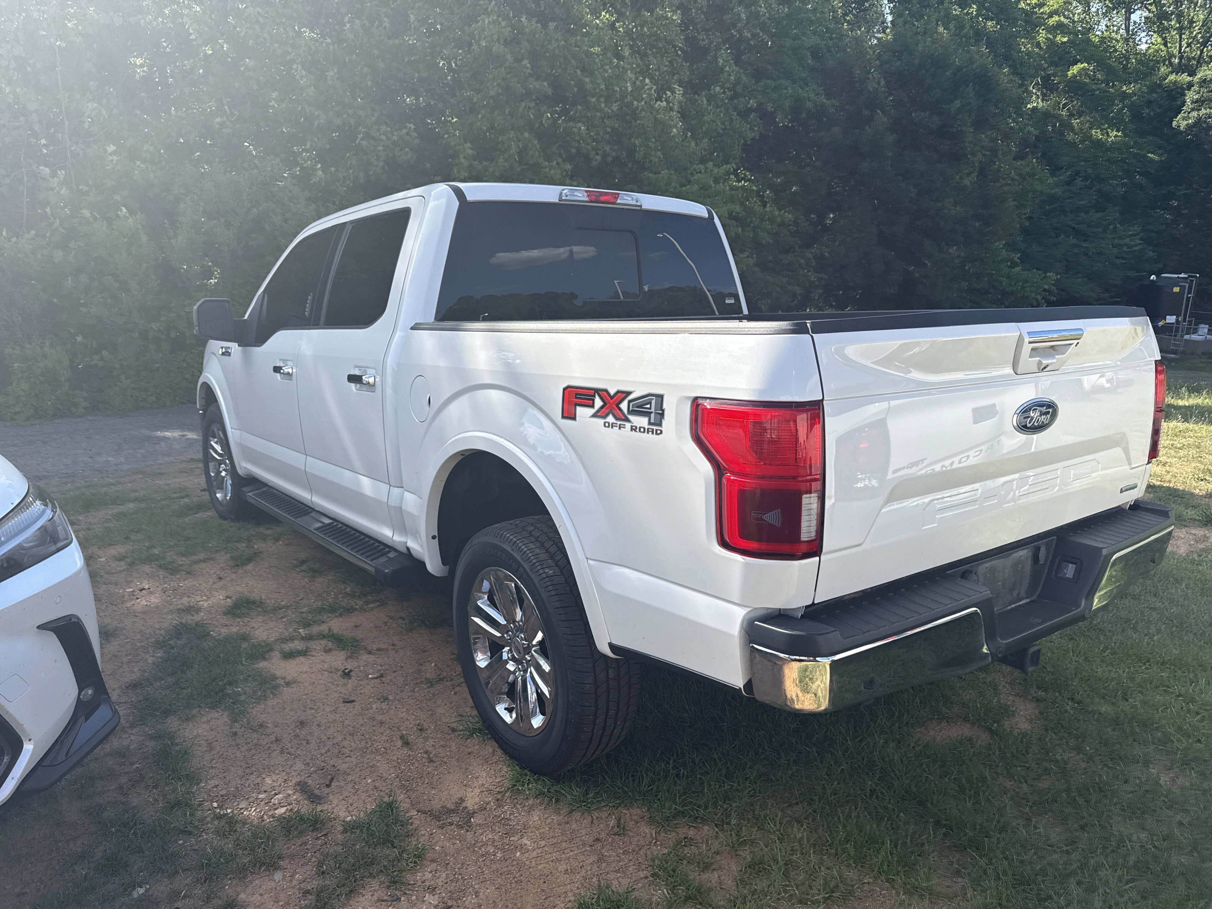 Used 2018 Ford F150 Lariat AWD/4WD image 10