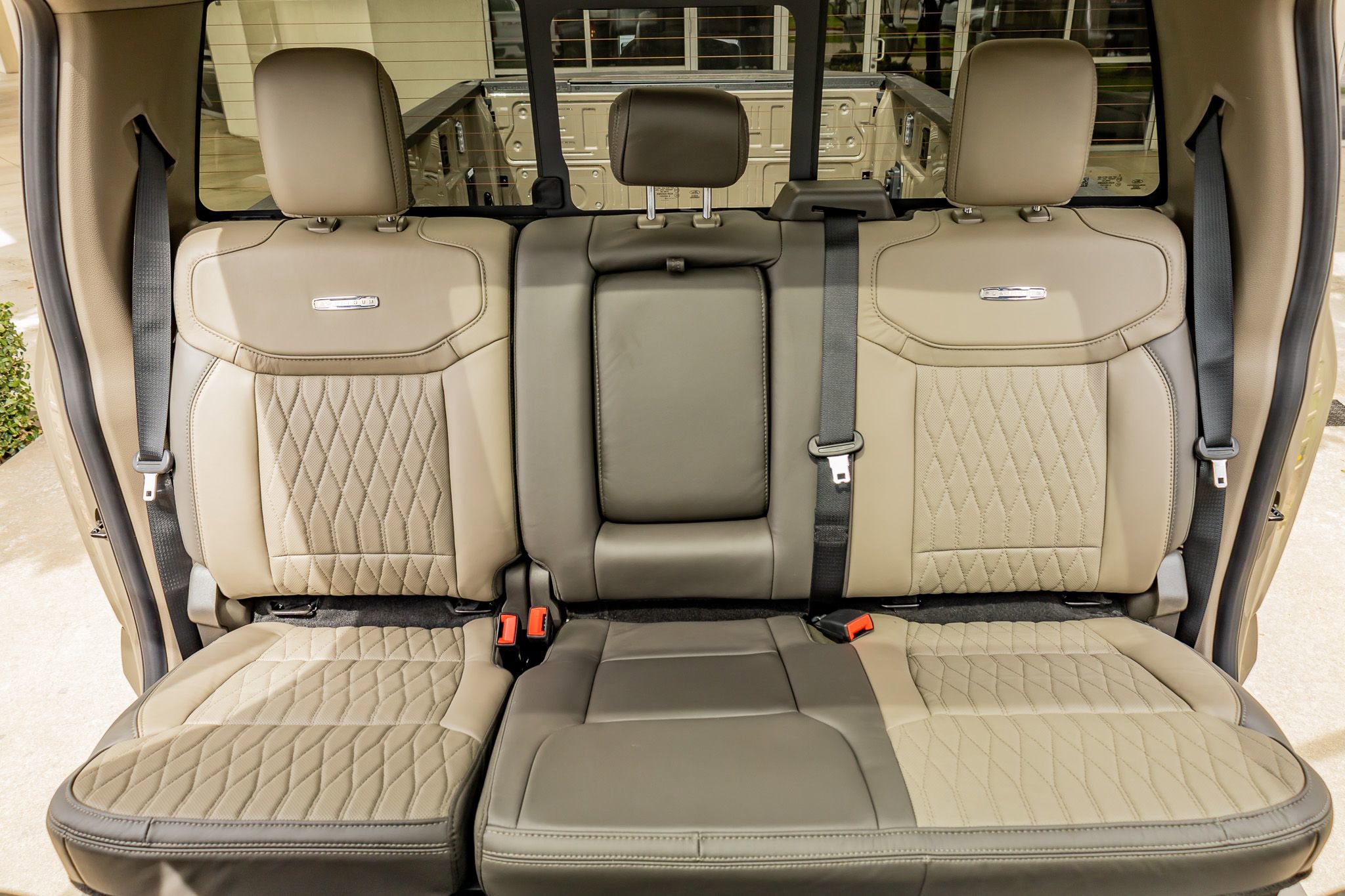 Used 2026 Ford F450 Platinum w/ Platinum Plus Package image 35