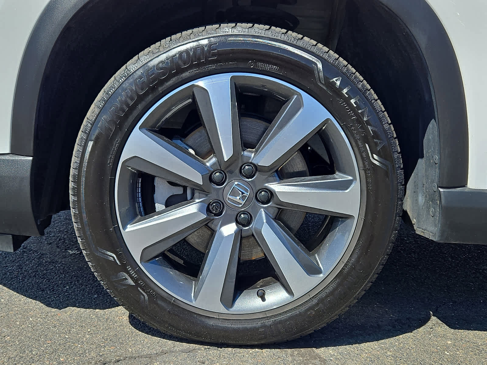 Used 2025 Honda Pilot Elite image 9