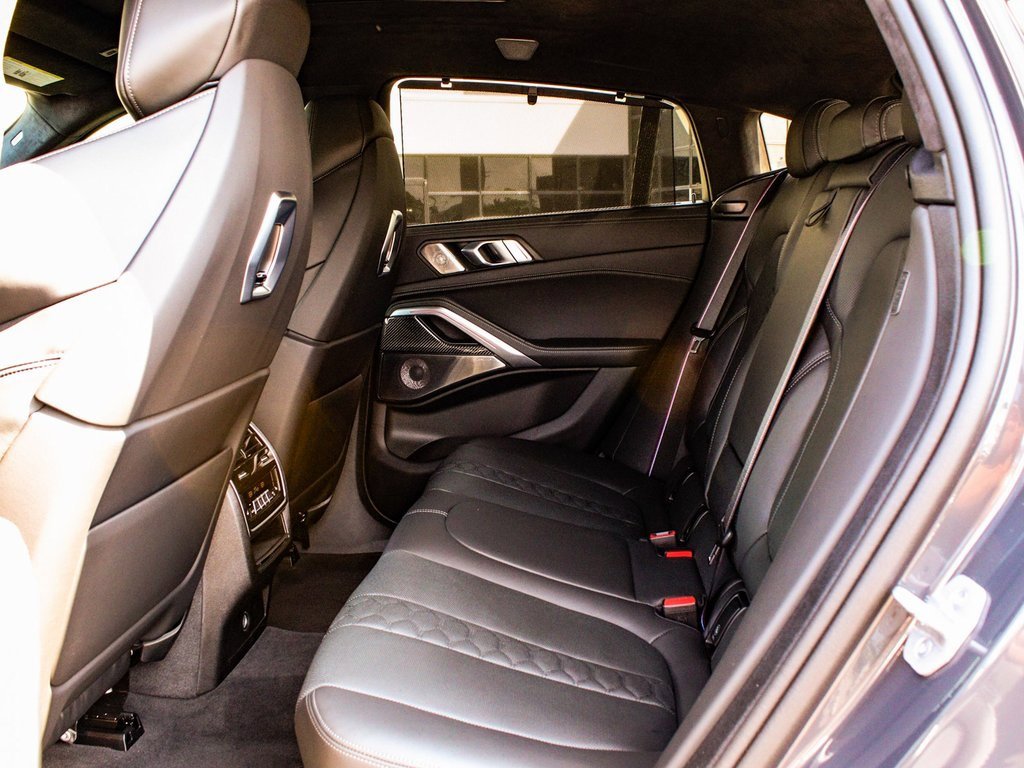 Used 2025 BMW X6 M Competition w/ Executive Package image 35