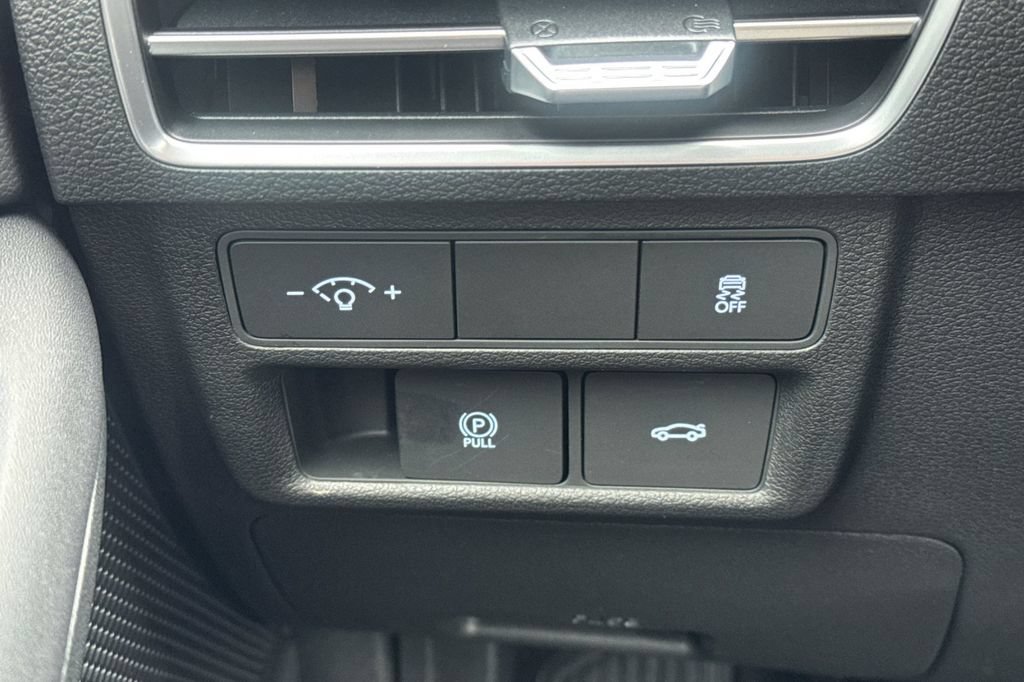 New 2026 Hyundai Sonata SEL FWD image 28