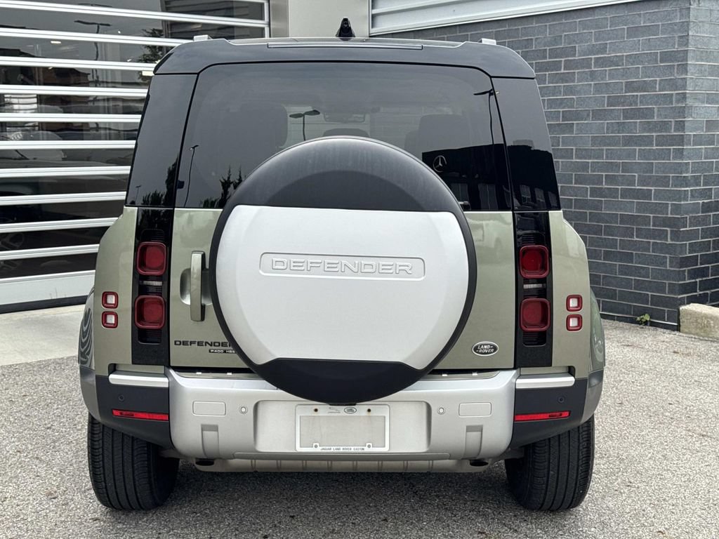 Used 2020 Land Rover Defender 110 HSE AWD/4WD image 5