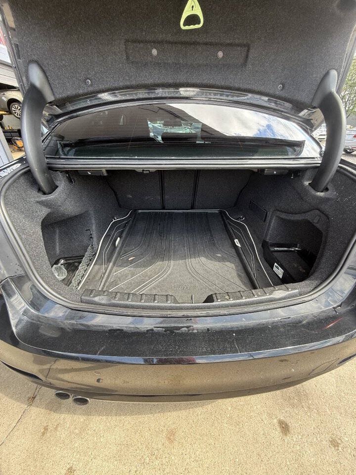 Used 2015 BMW 328i Sedan RWD image 11