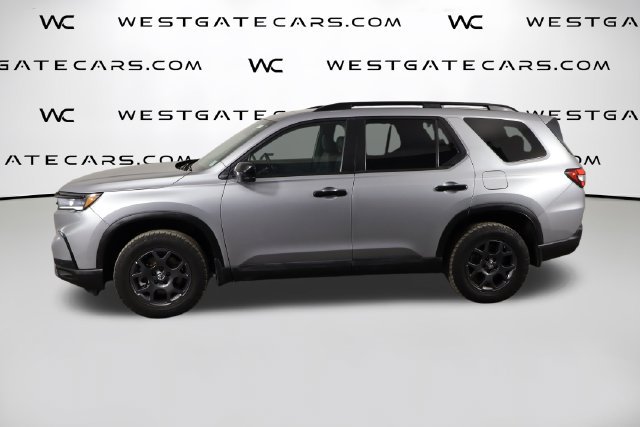 Used 2025 Honda Pilot TrailSport image 5