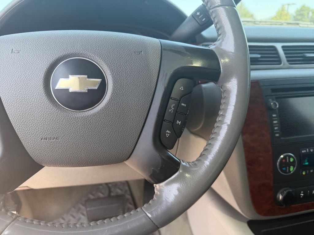 Used 2009 Chevrolet Silverado 2500 LTZ w/ Safety Package AWD/4WD image 16
