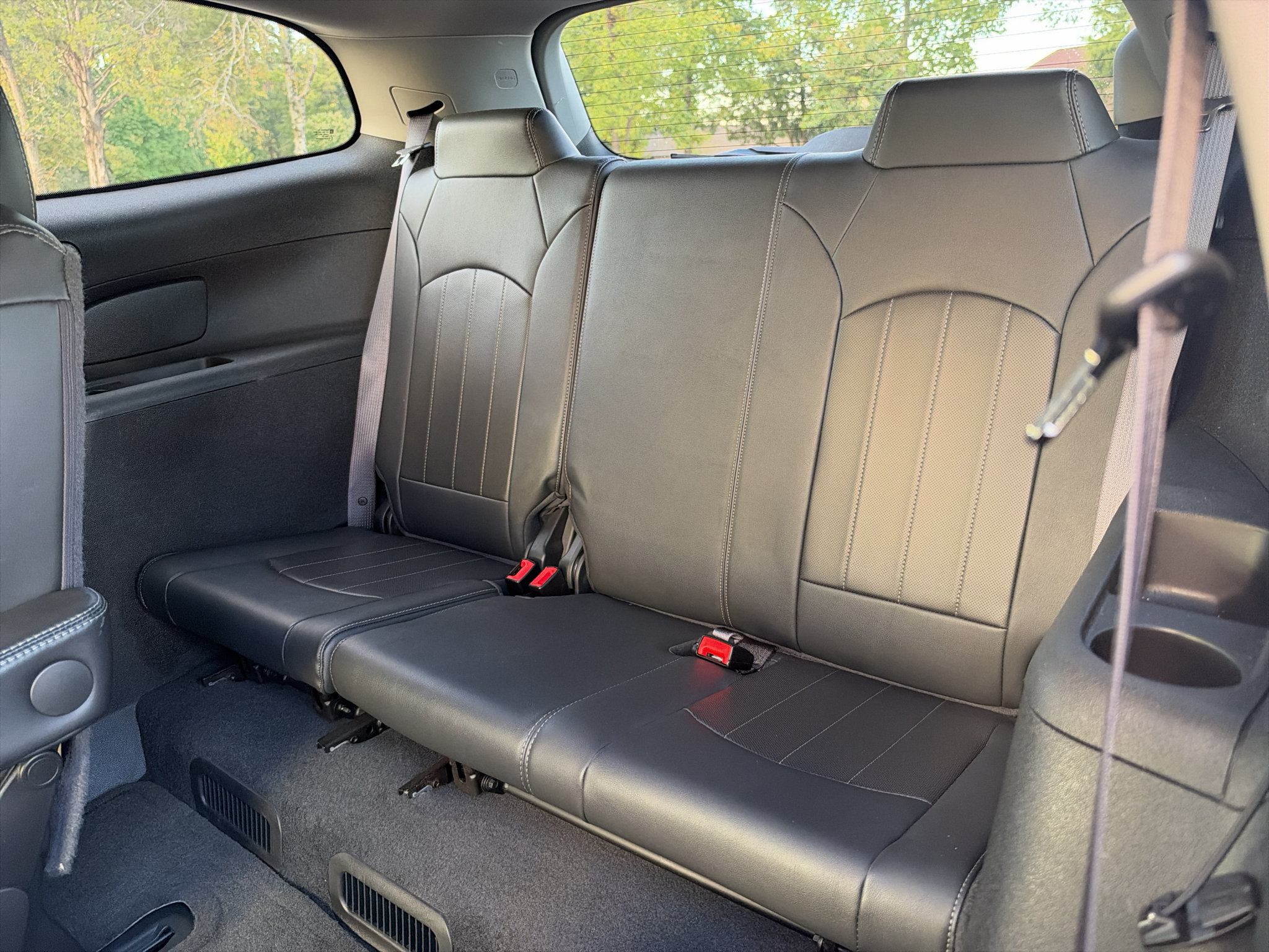 Used 2015 Buick Enclave Leather FWD image 15