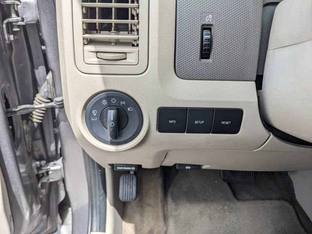 Used 2011 Ford Escape XLT FWD image 26