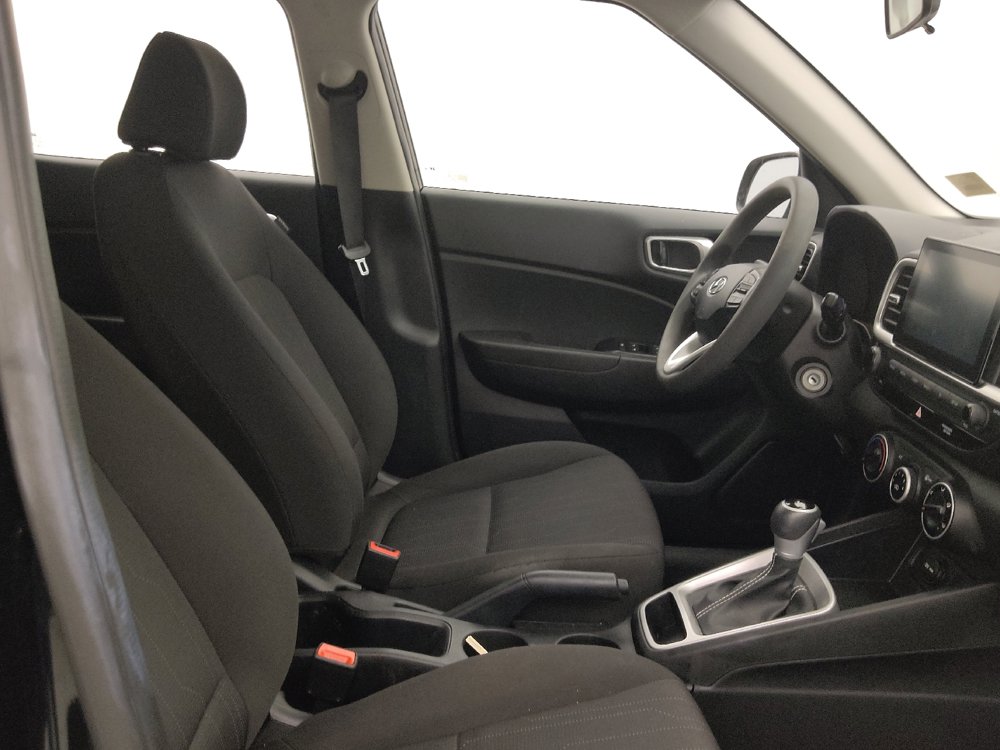 Used 2021 Hyundai Venue SE FWD image 21