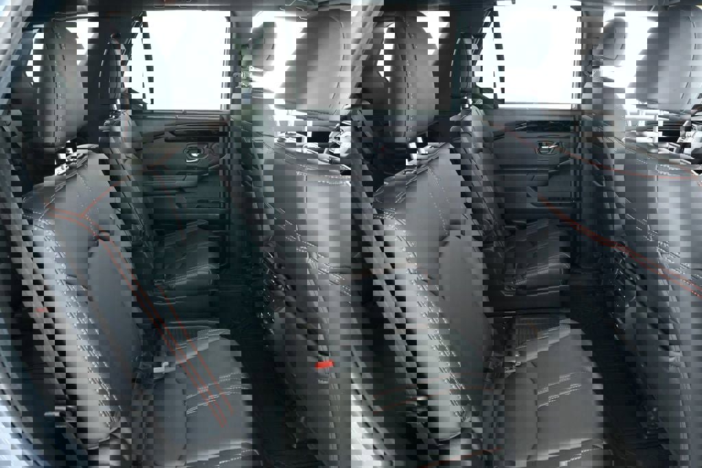 Used 2025 Honda Pilot TrailSport image 22