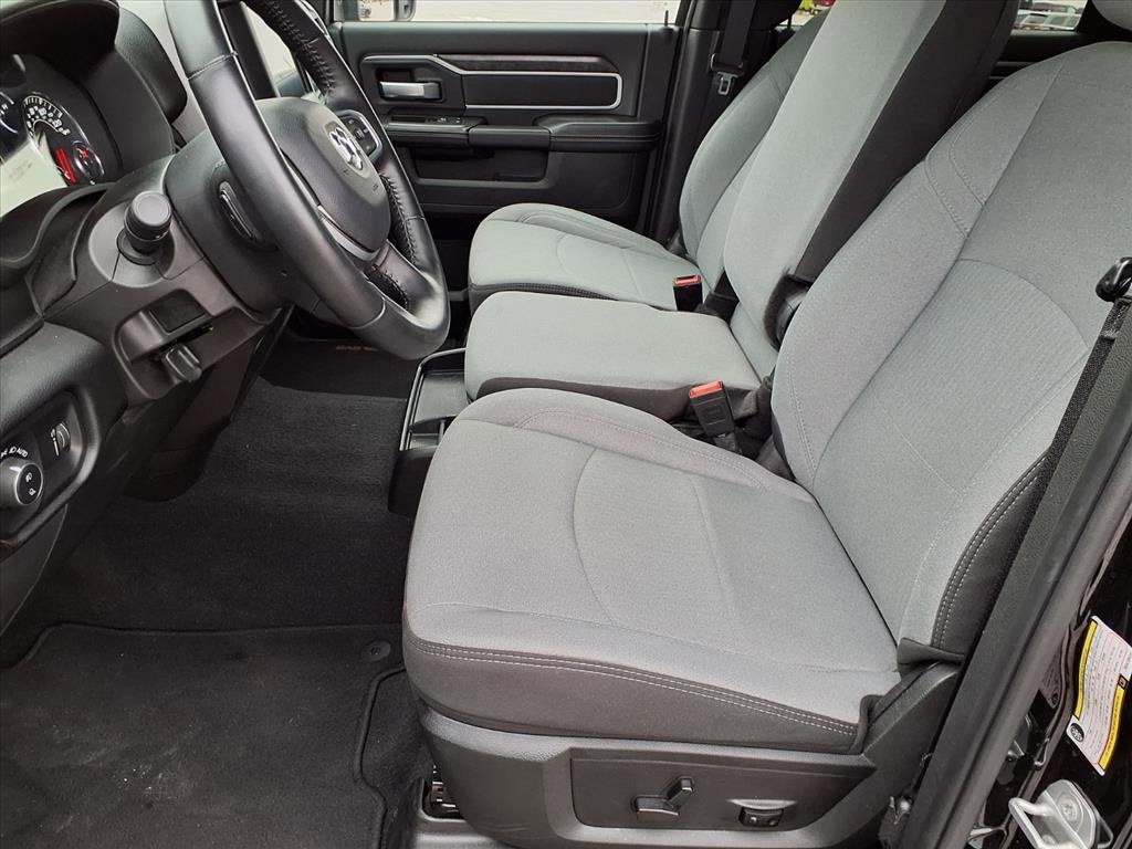 Used 2024 RAM 2500 Big Horn w/ Bed Utility Group image 3