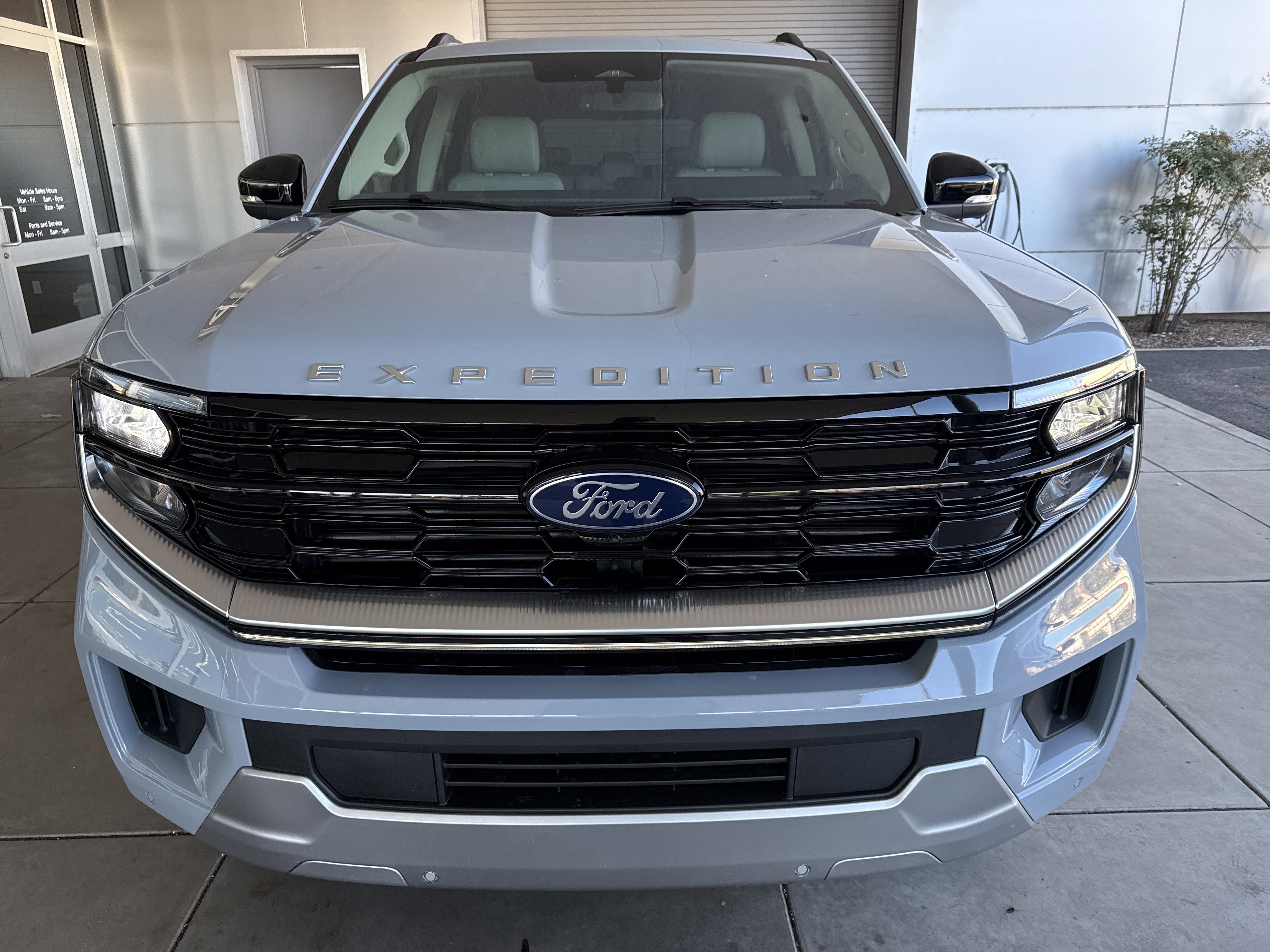 Certified 2025 Ford Expedition Max Platinum image 2