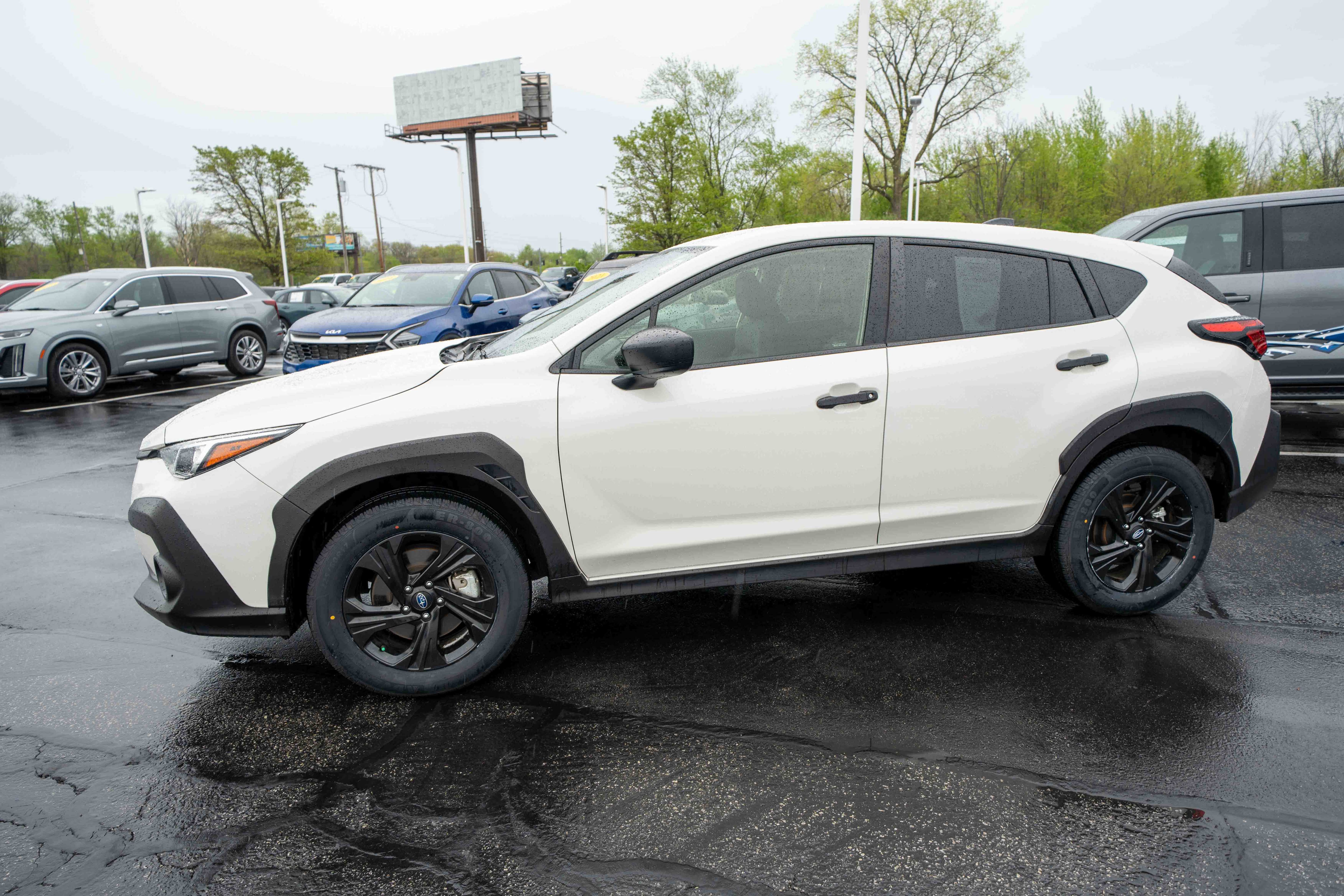 Used 2024 Subaru Crosstrek 2.0i AWD/4WD image 3