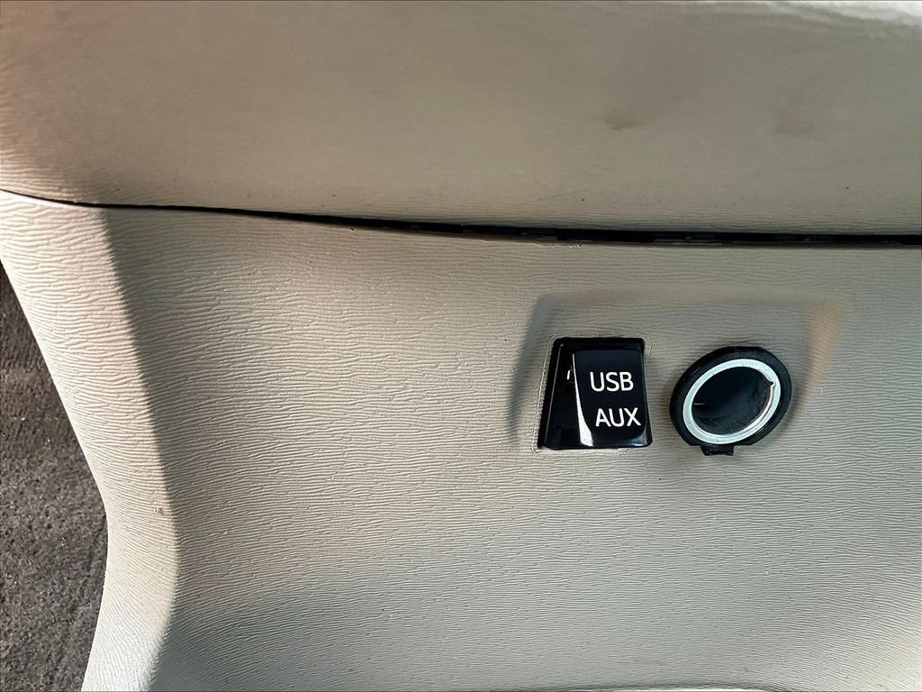 Used 2014 Toyota Sienna XLE FWD image 15