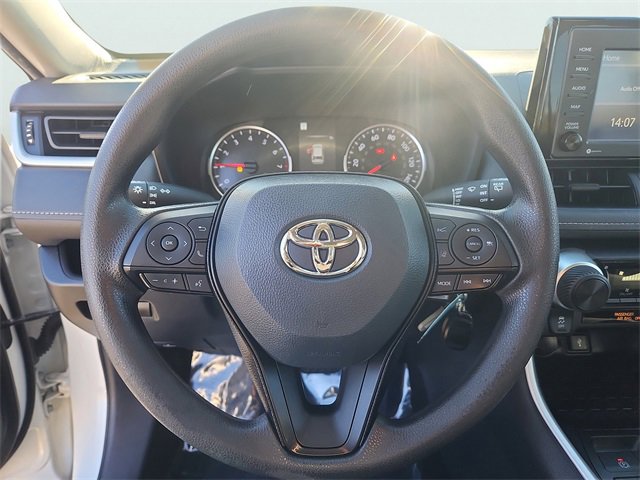 Used 2022 Toyota RAV4 LE image 23