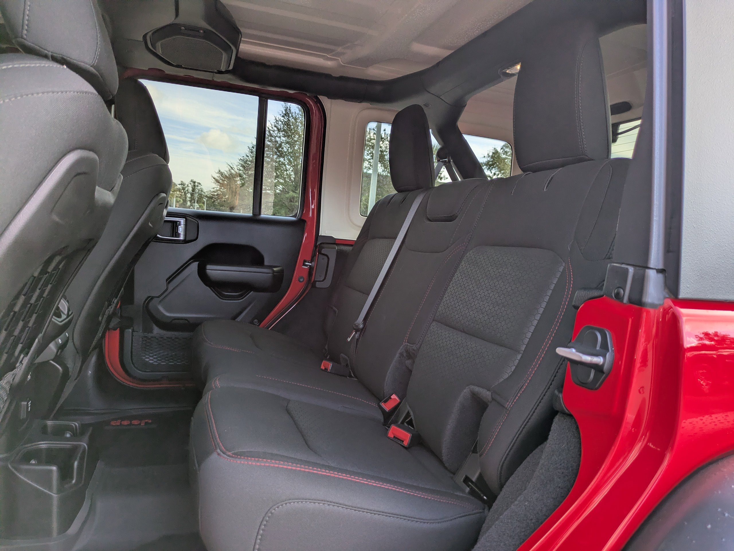 Used 2021 Jeep Wrangler Unlimited Rubicon image 14