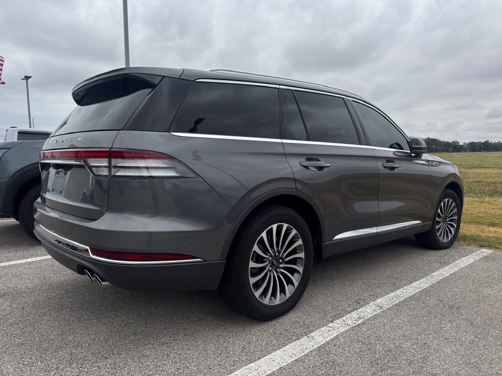 Used 2021 Lincoln Aviator Reserve w/ Equipment Group 201A AWD/4WD image 7