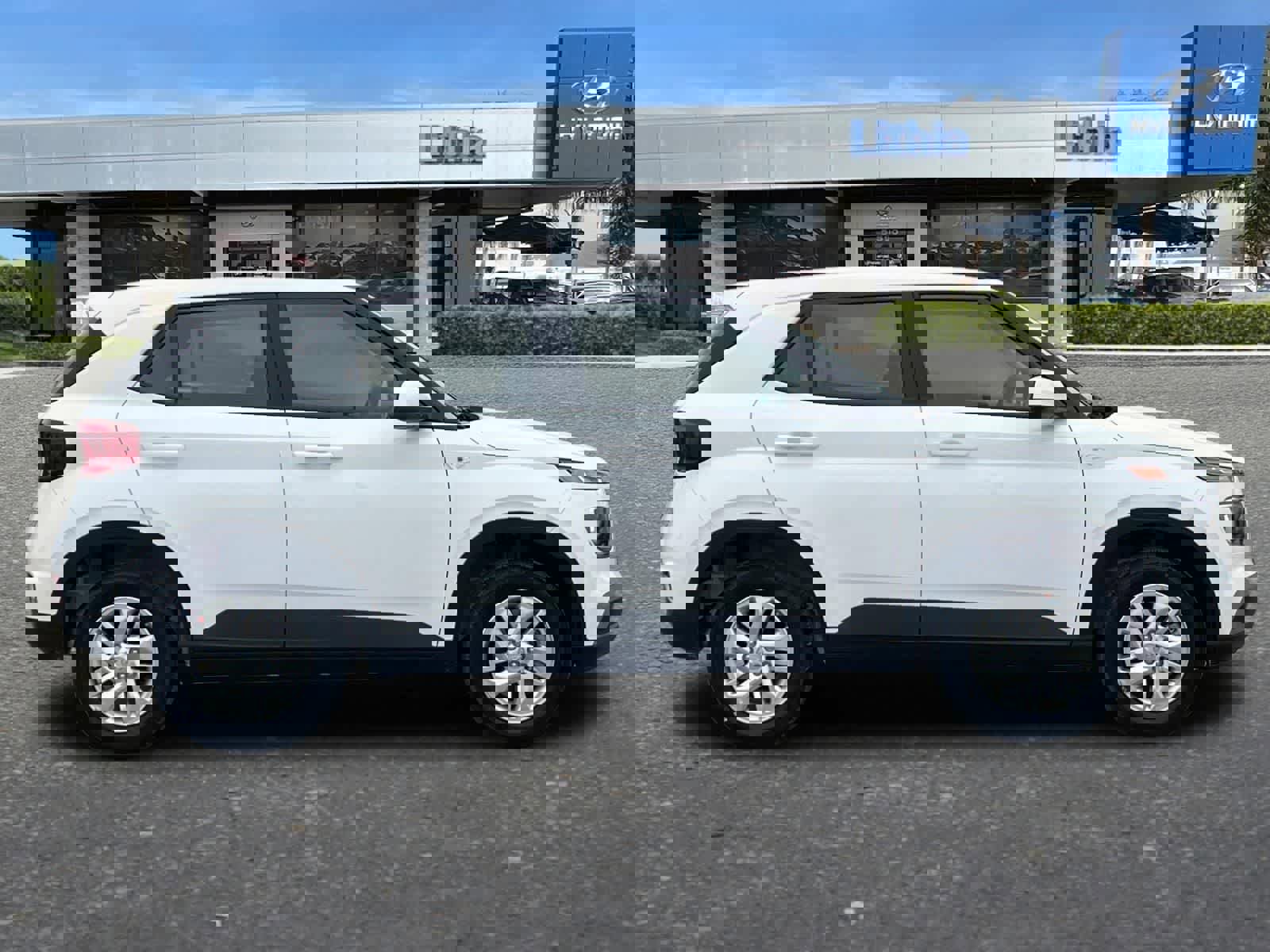 New 2026 Hyundai Venue SE FWD image 8