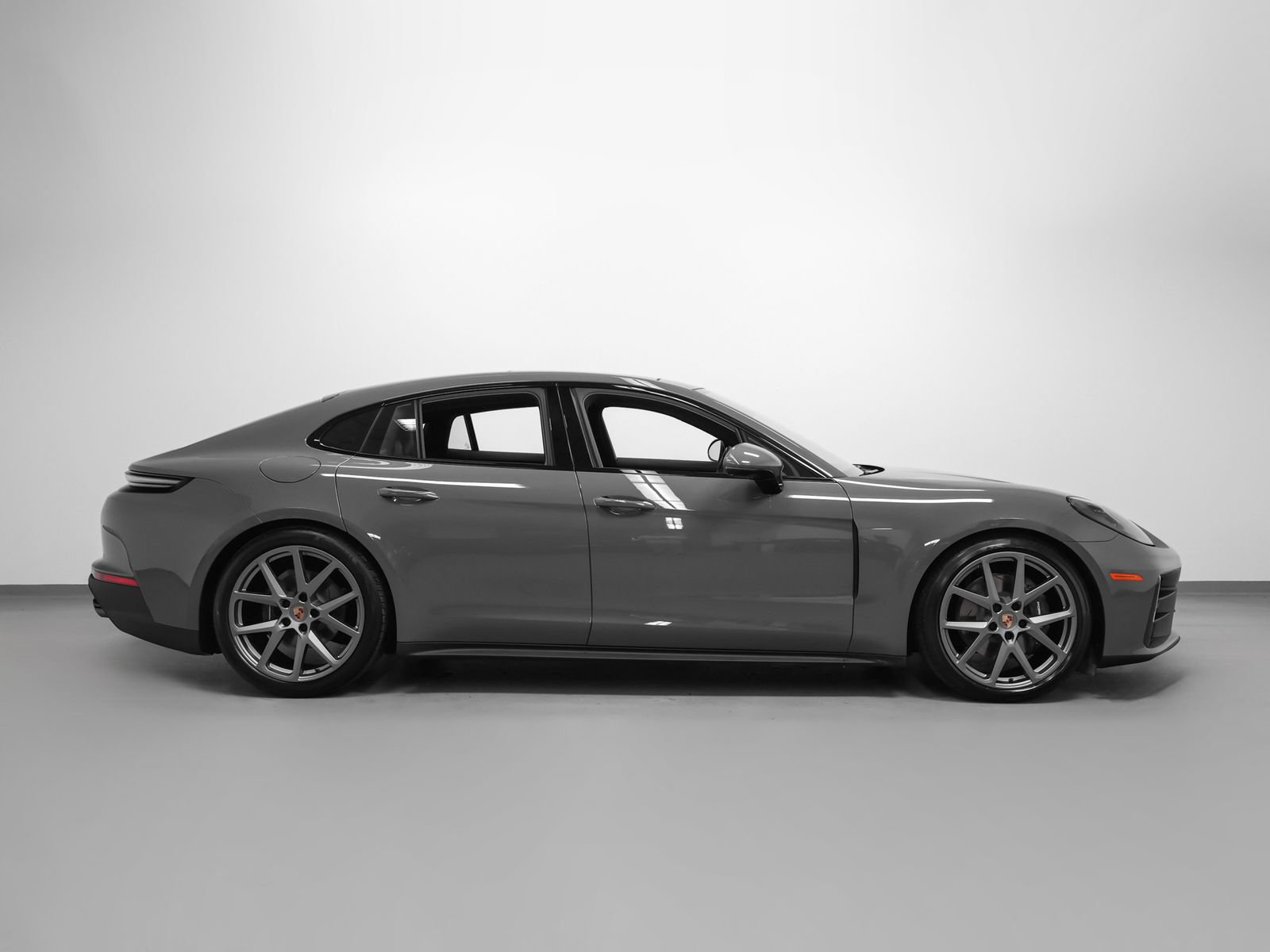 New 2026 Porsche Panamera 4 AWD/4WD image 13