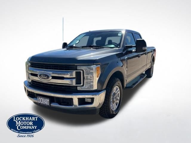 Used 2017 Ford F350 XLT image 3