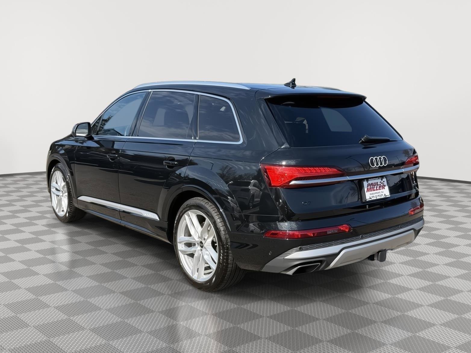 Used 2025 Audi Q7 3.0T Premium Plus w/ Premium Plus Package image 4