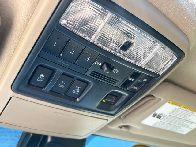 Used 2021 Toyota 4Runner Limited AWD/4WD image 25
