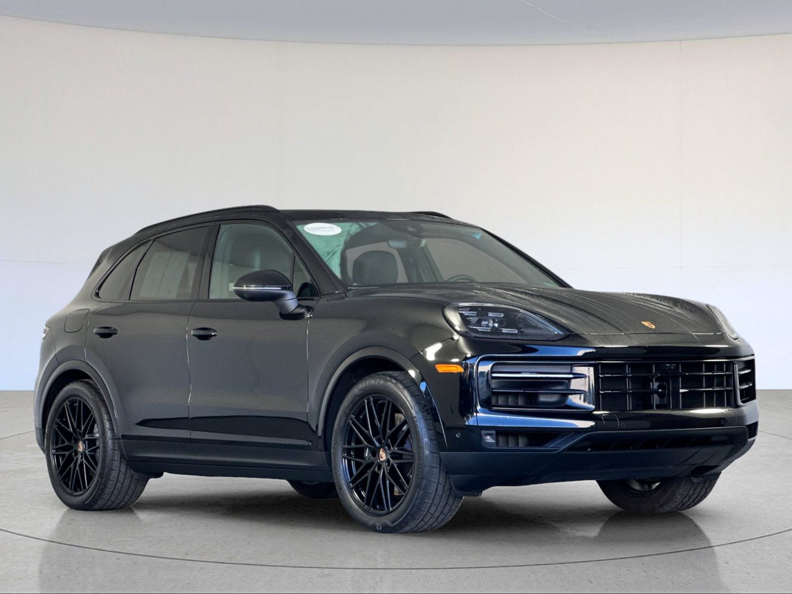Certified 2025 Porsche Cayenne AWD/4WD image 10