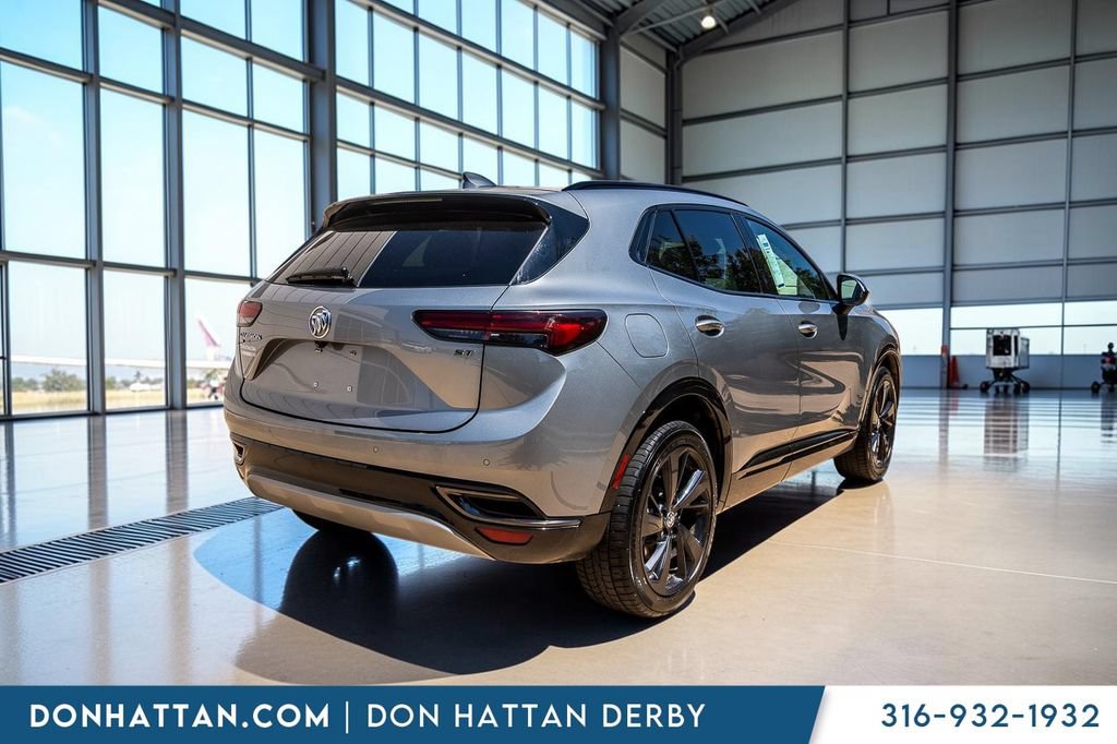 Used 2023 Buick Envision Essence w/ Sport Touring Package AWD/4WD image 33