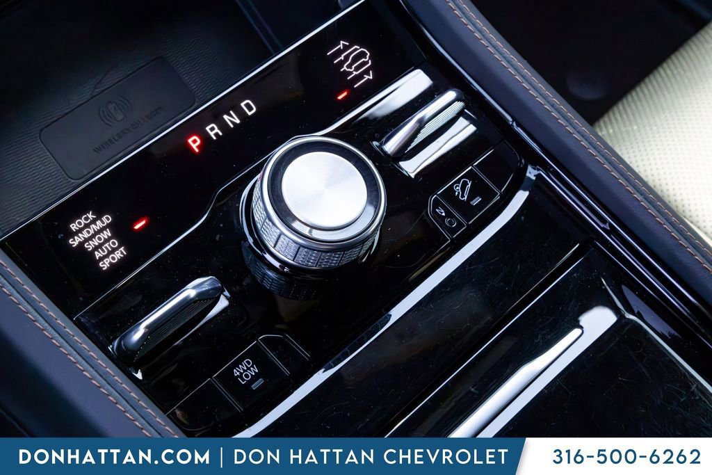 Used 2022 Jeep Grand Cherokee Summit AWD/4WD image 14