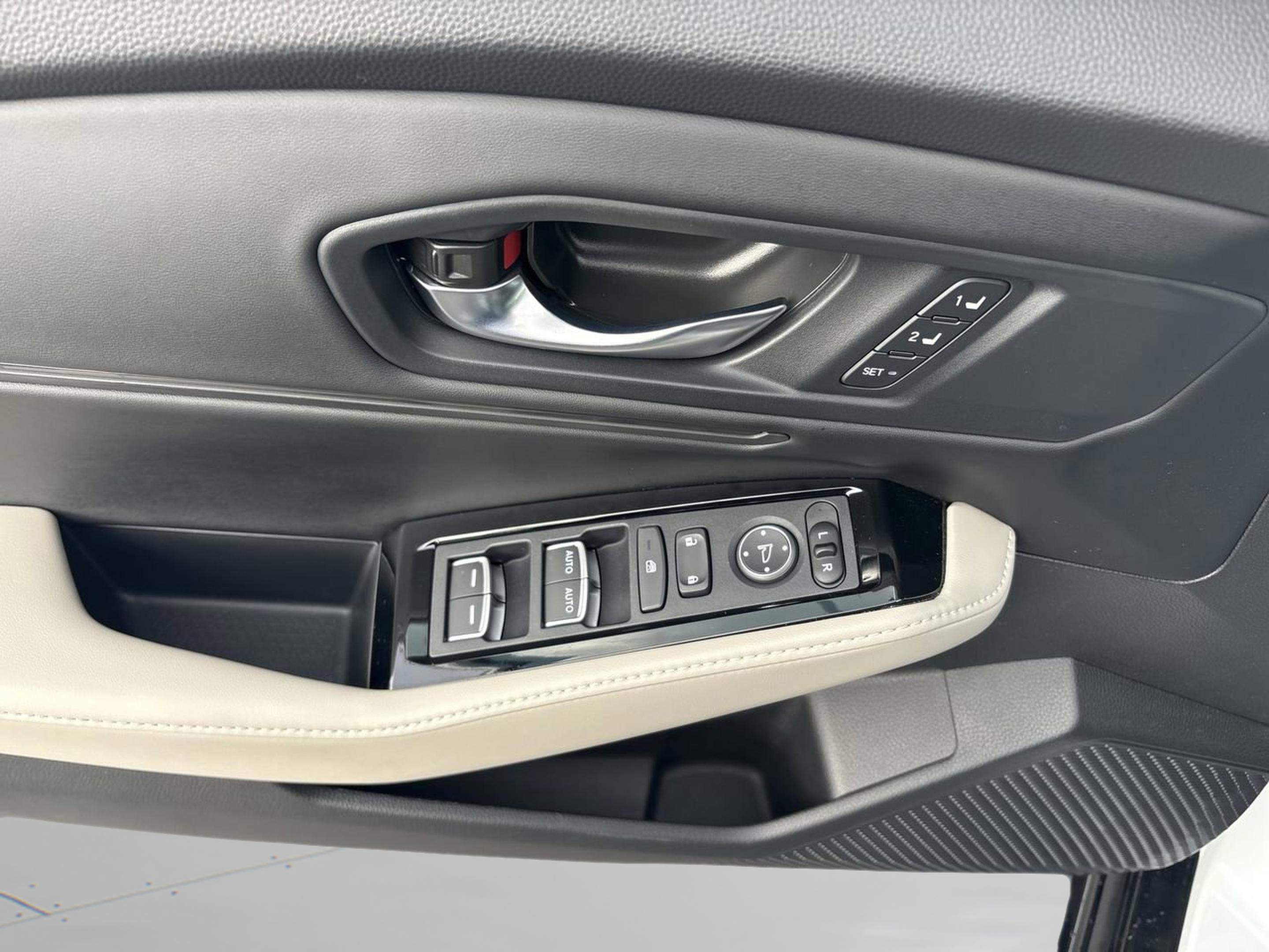 Used 2024 Honda Accord Touring image 17