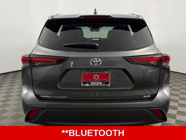 Used 2025 Toyota Highlander XLE image 7