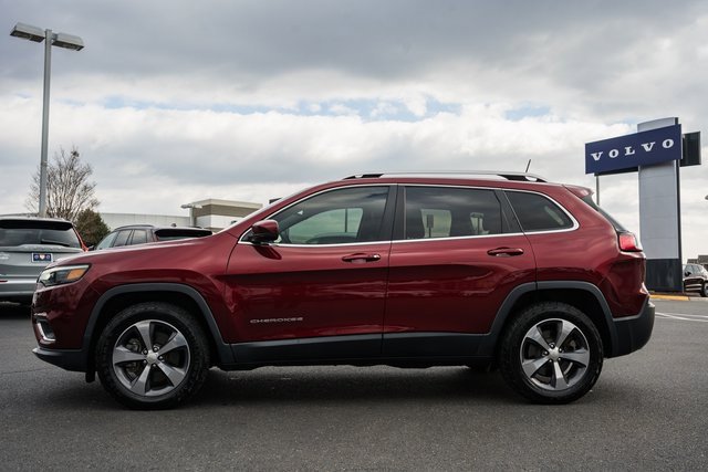 Used 2019 Jeep Cherokee Limited image 4
