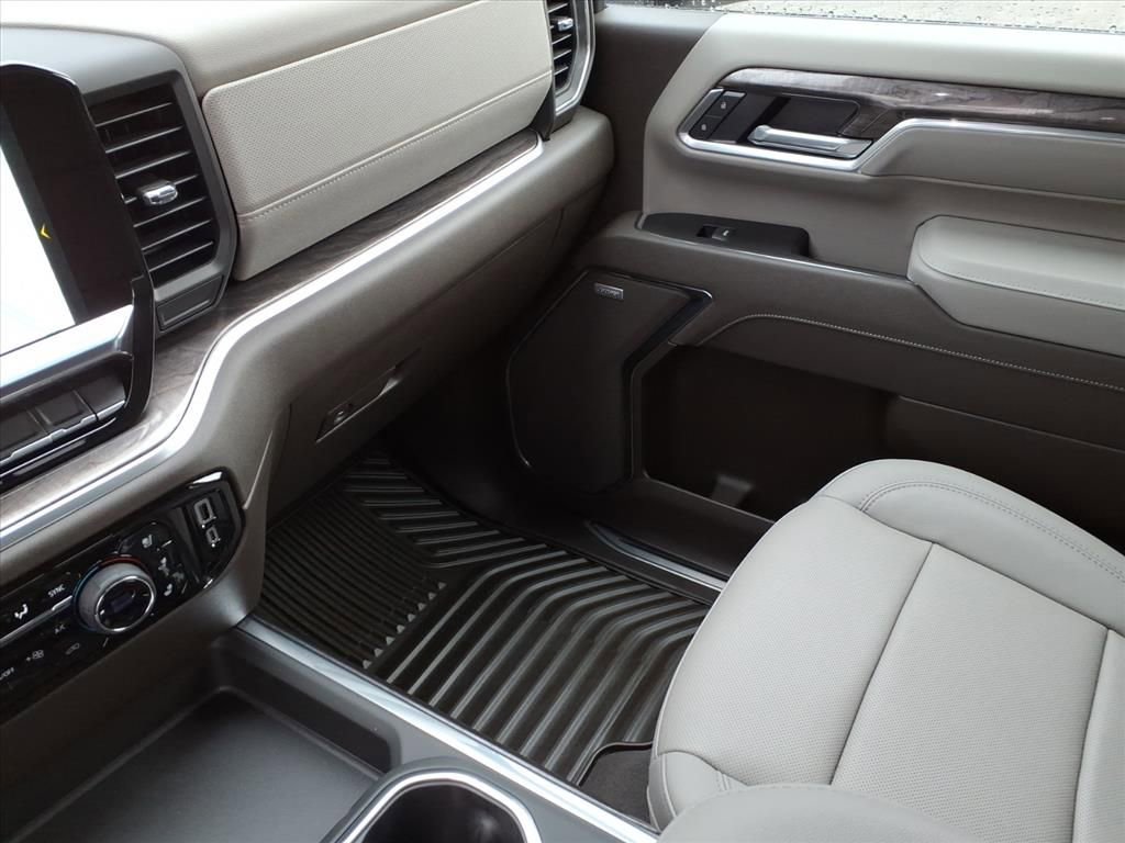 New 2026 Chevrolet Silverado 2500 LTZ w/ LTZ Convenience Package image 16