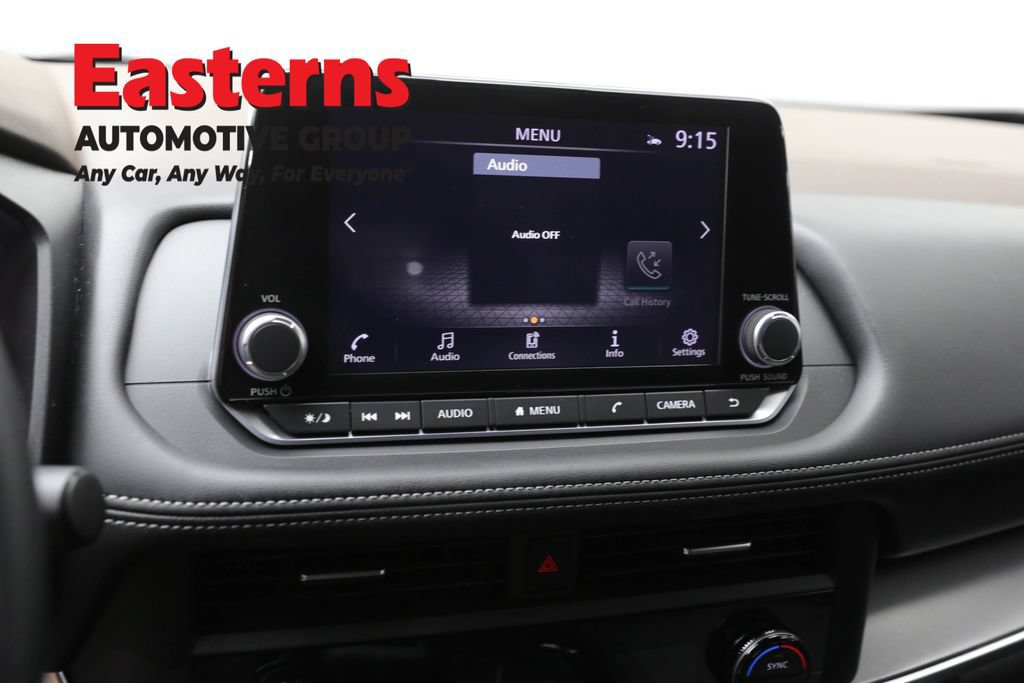 Used 2023 Nissan Rogue SV AWD/4WD image 19