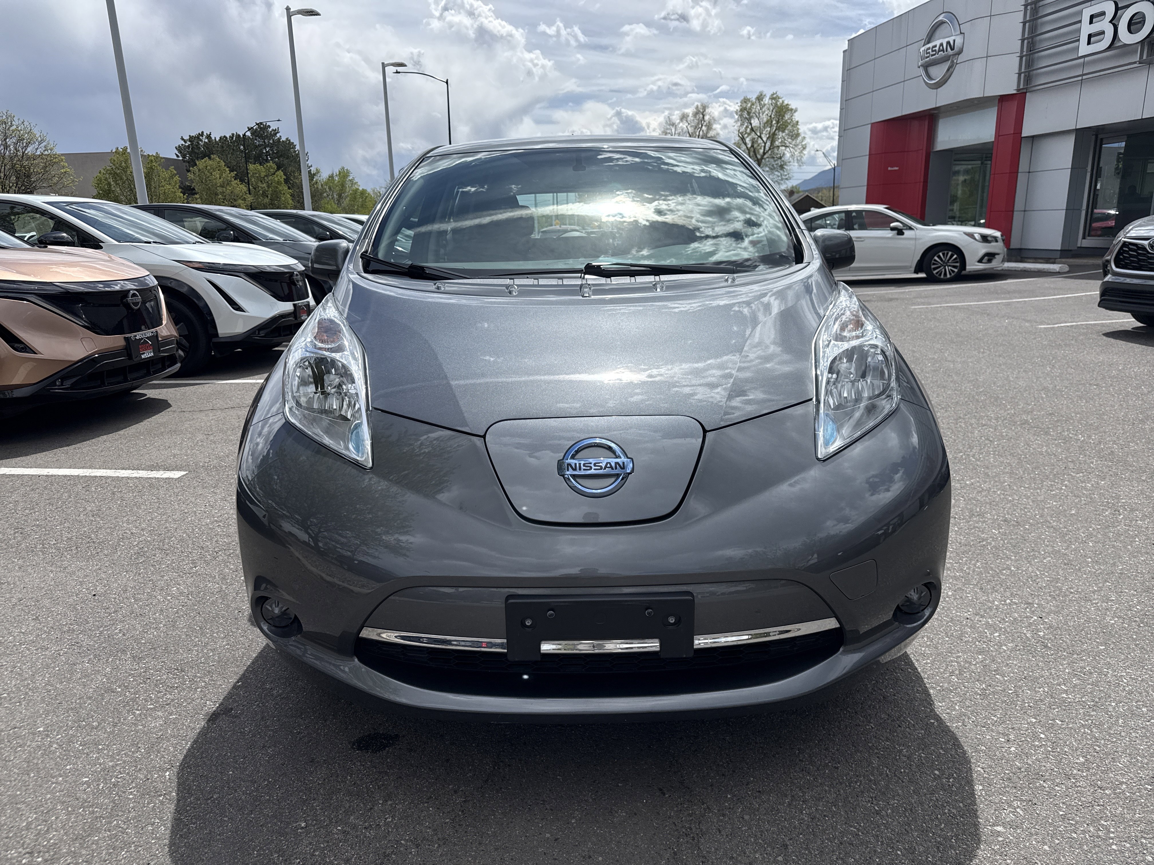 Used 2017 Nissan Leaf SV w/ Protection Package image 2