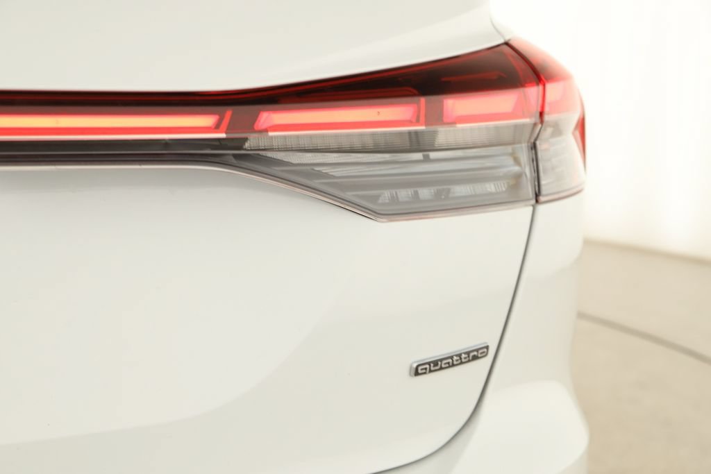 Certified 2023 Audi Q4 e-tron Premium Plus w/ Premium Plus AWD/4WD image 33