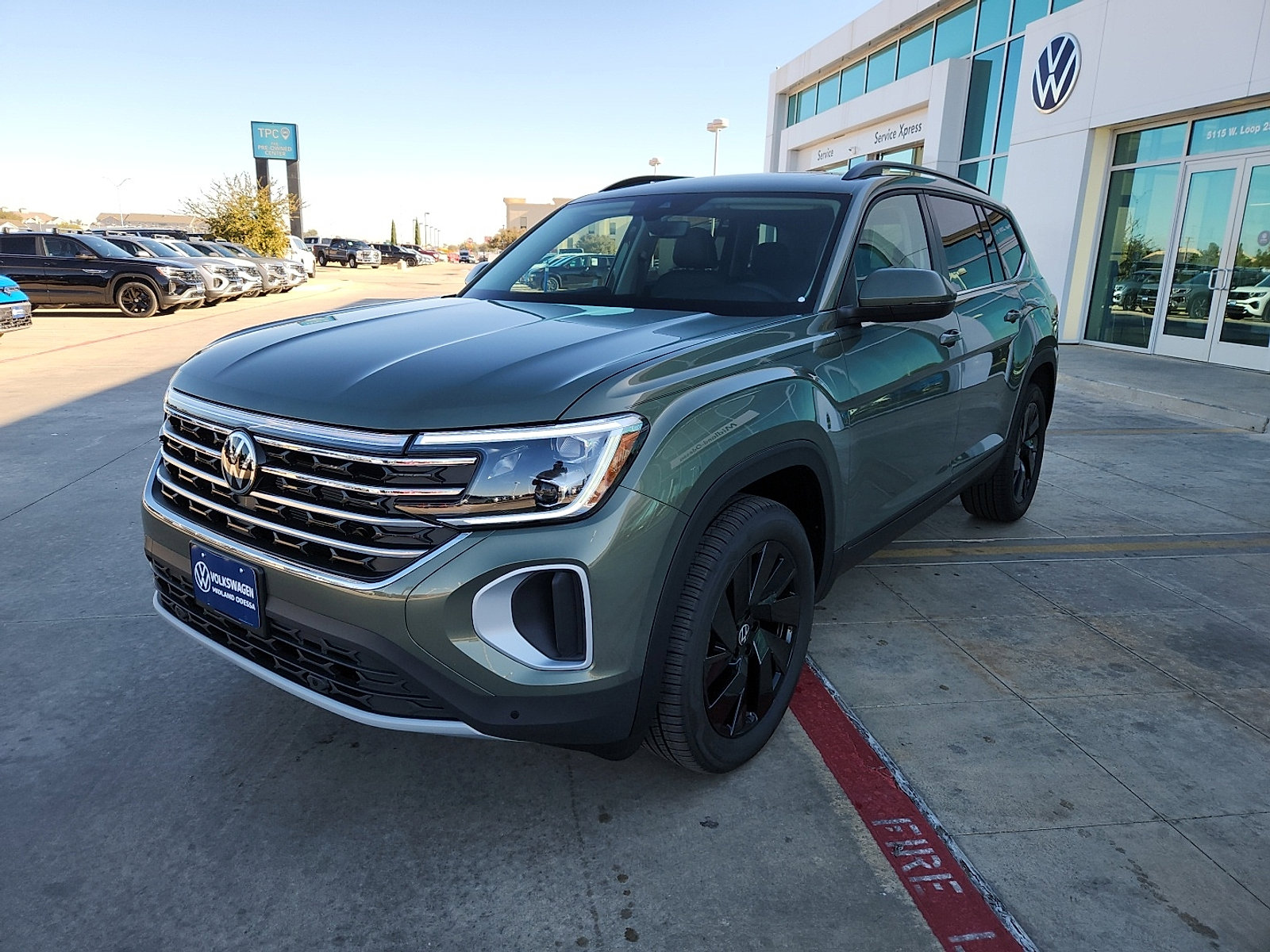 New 2026 Volkswagen Atlas SE image 3