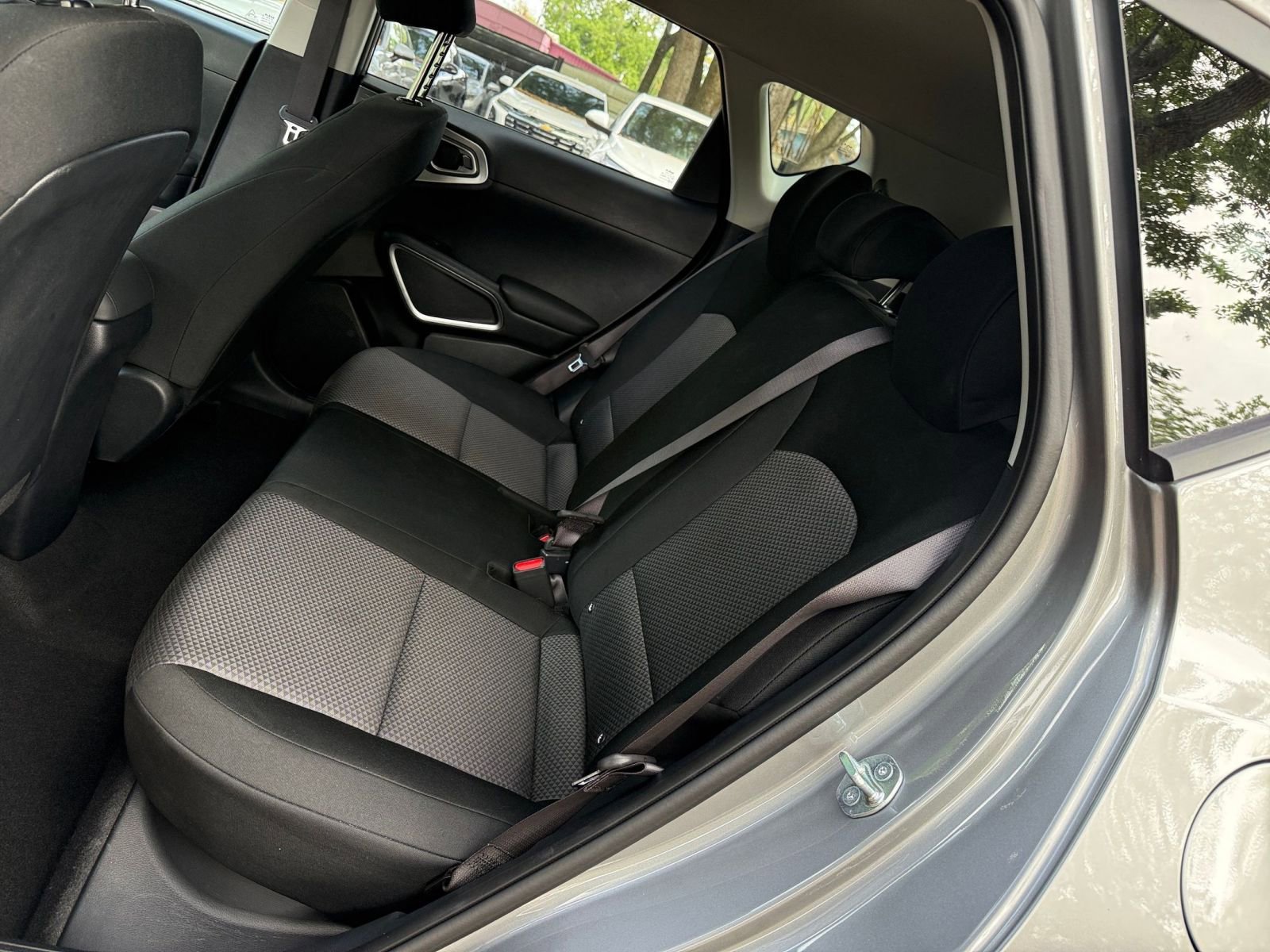 Used 2025 Kia Soul LX w/ LX Technology Package image 32