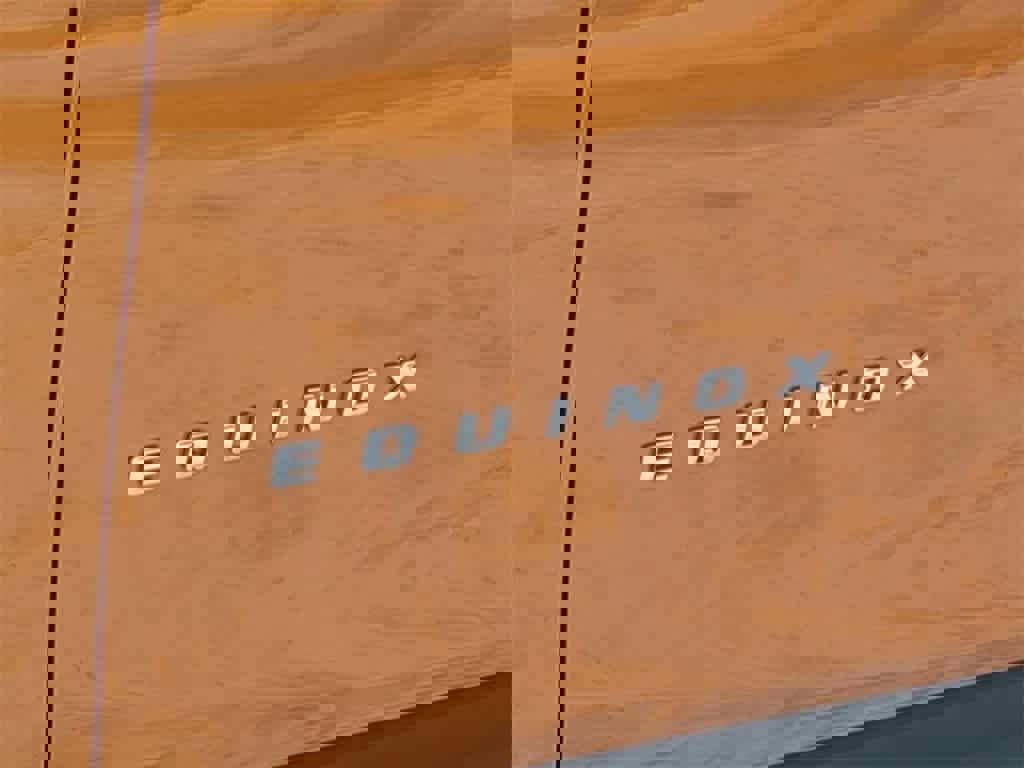 Used 2019 Chevrolet Equinox LT w/ Driver Convenience Package image 12