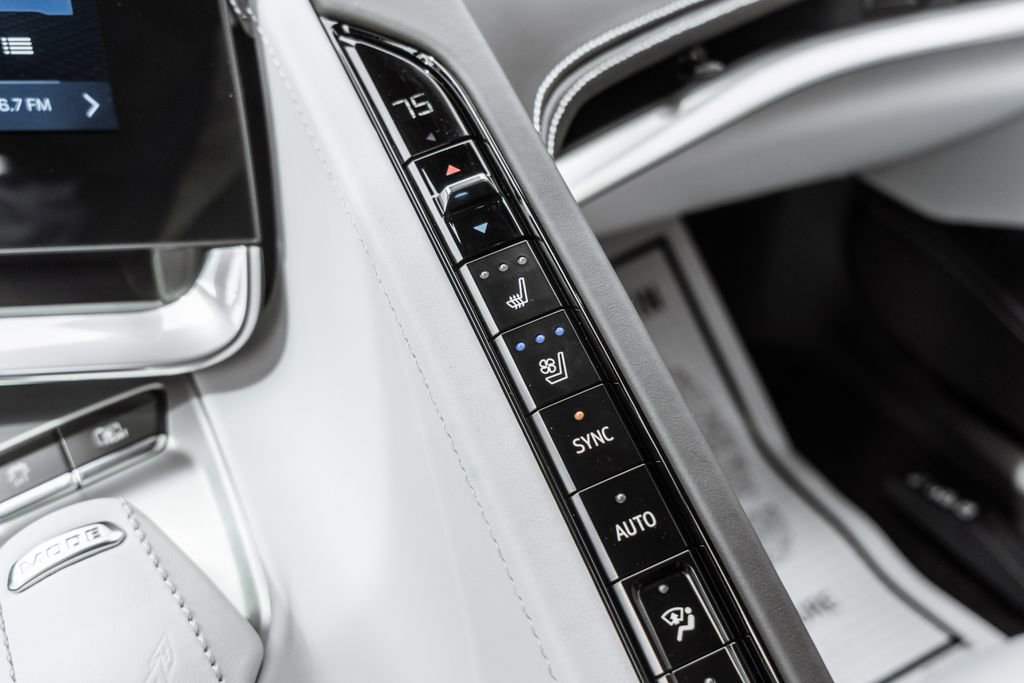 Used 2024 Chevrolet Corvette Stingray Premium Cpe w/ Battery Protection Package image 23