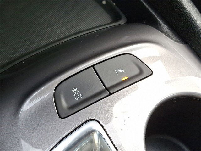 Certified 2025 Chevrolet Malibu LS image 24